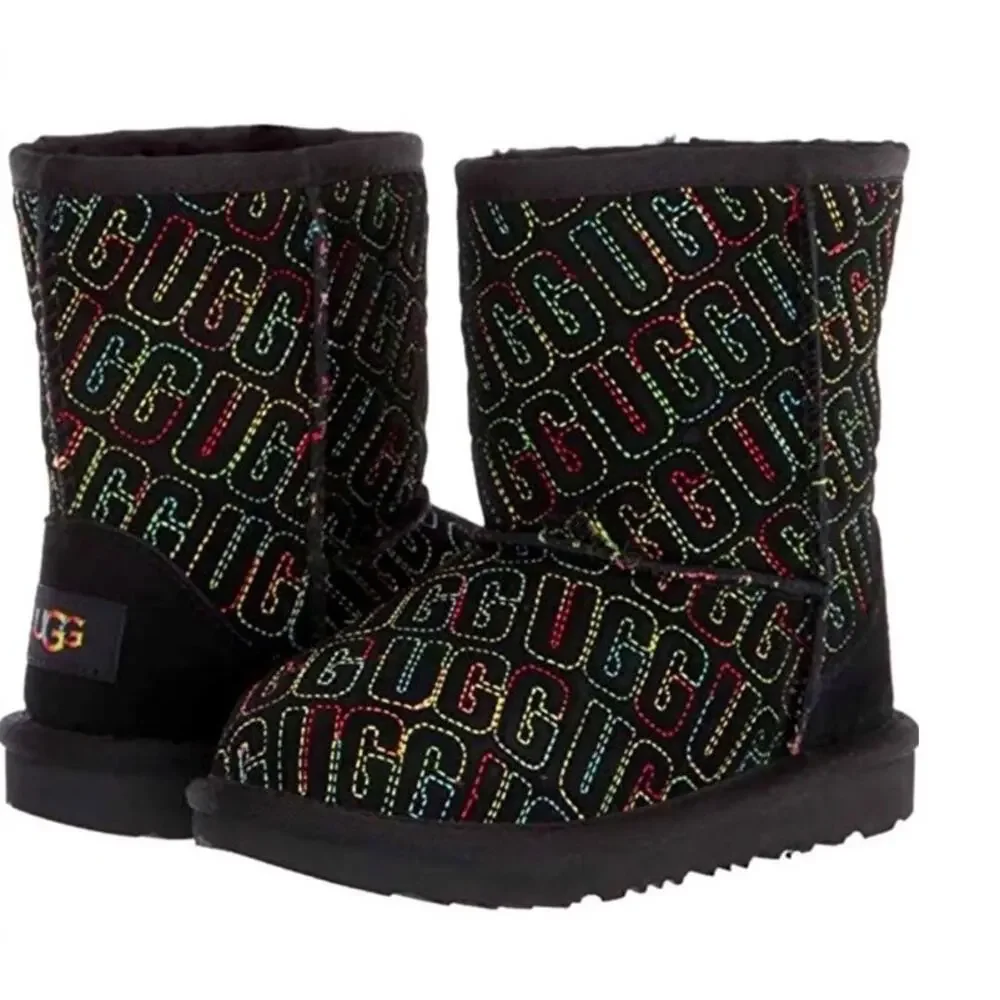 UGG Classic II Graphic Stitch Logo Winter Baby Boots Size 6